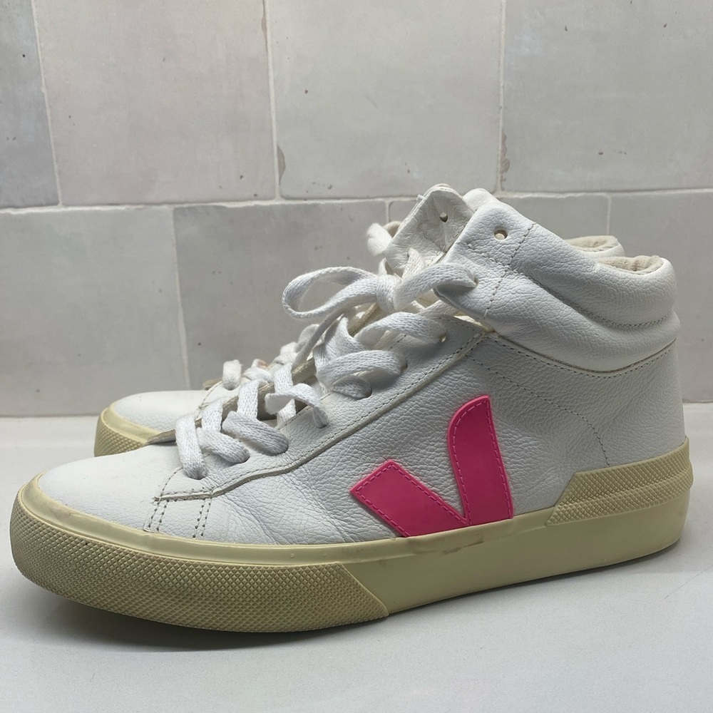 Veja MINOTAUR LEATHER WHITE SARI BUTTER